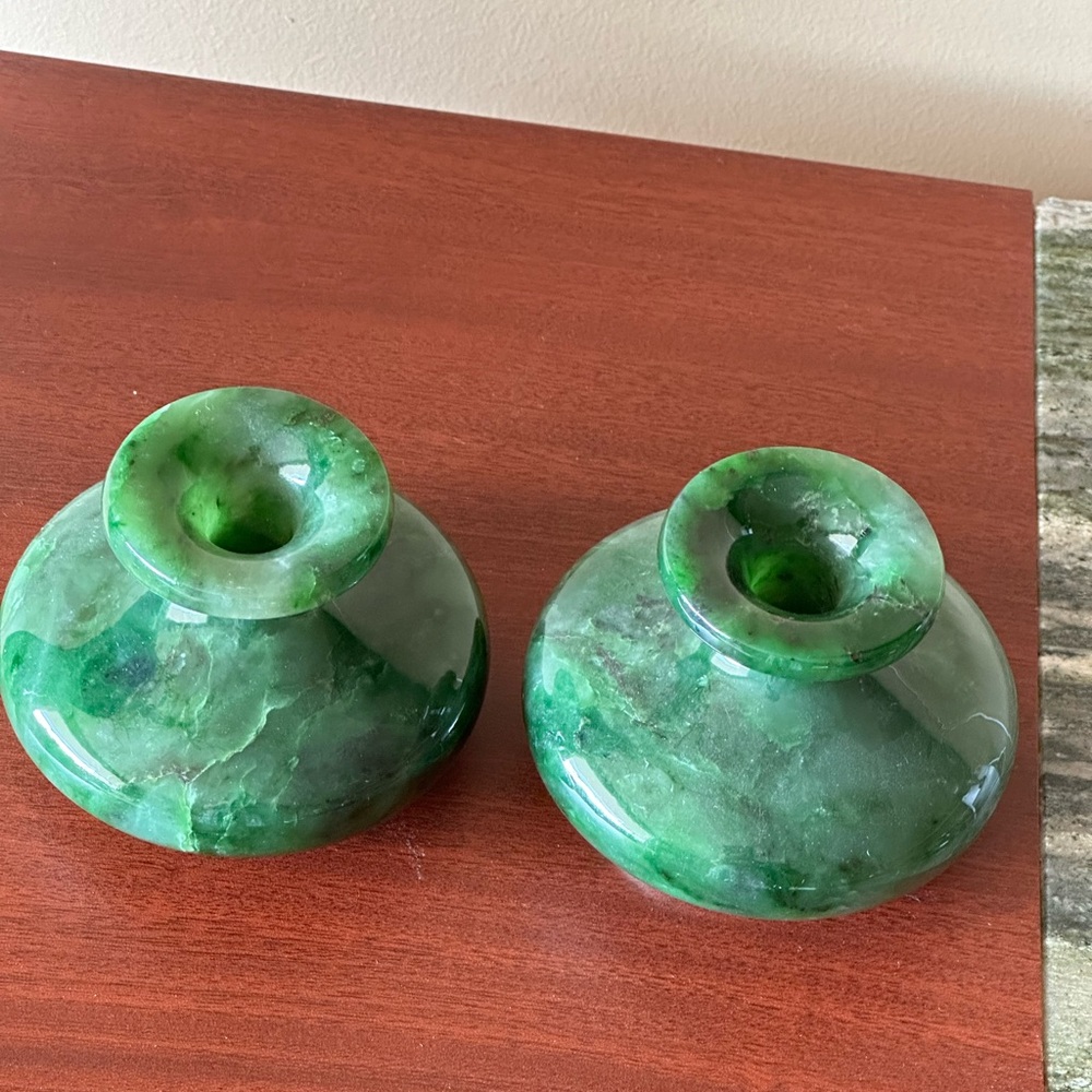 Antique1970s Vintage Russian
Siberian Jade Stone Vases In a rich "spinach"green - Picture 7 of 15